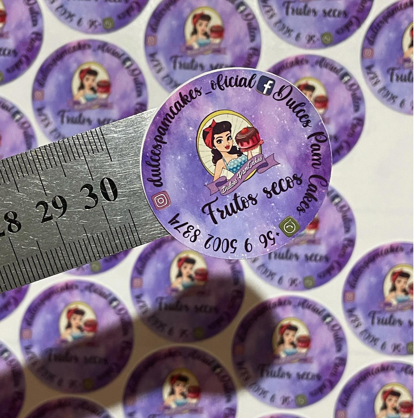 sticker adhesivos 4cm