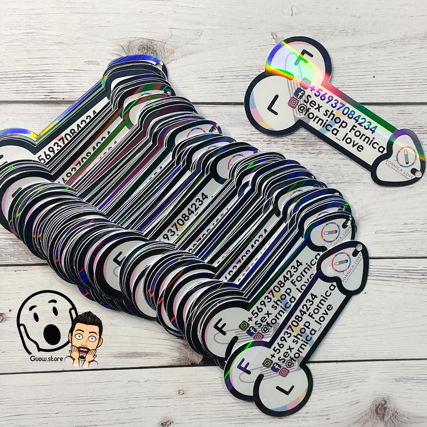 Tags colgantes holograficos